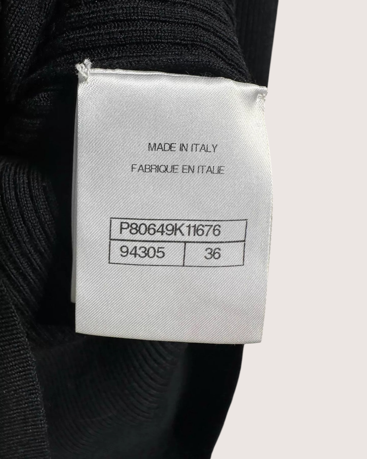 Chanel 25K Knit Bow Sweater Top