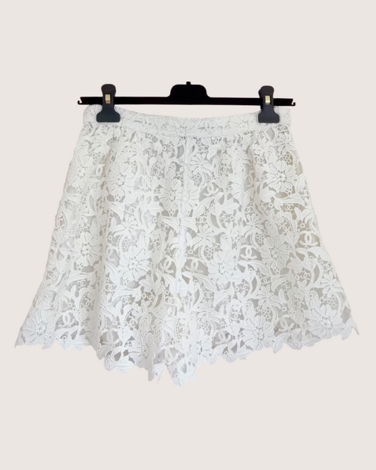 Chanel 26C CC Floral Lace Shorts White, Beige/Ecru FR 36
