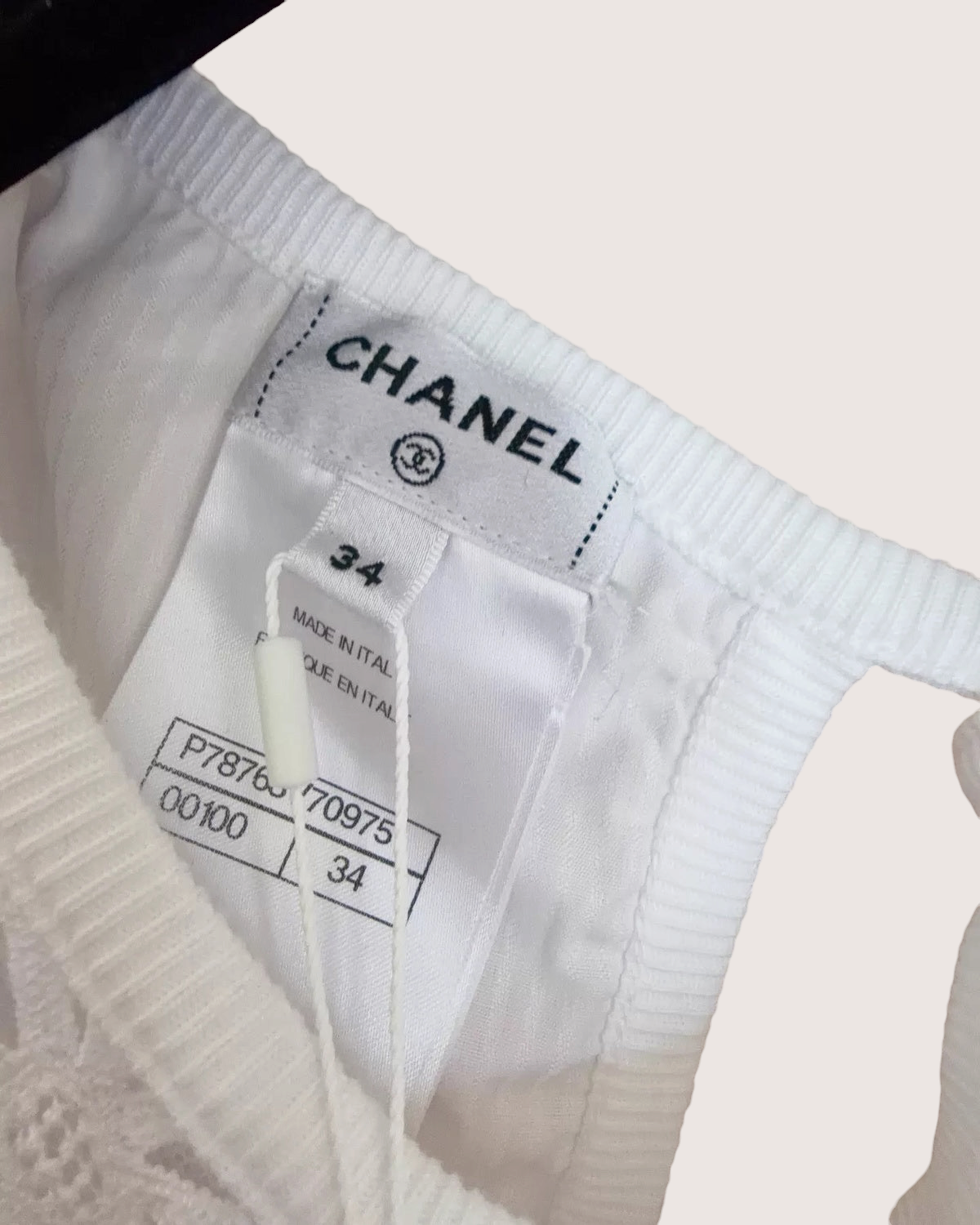 Chanel 25C CC Logo Long-Sleeve Crop Top