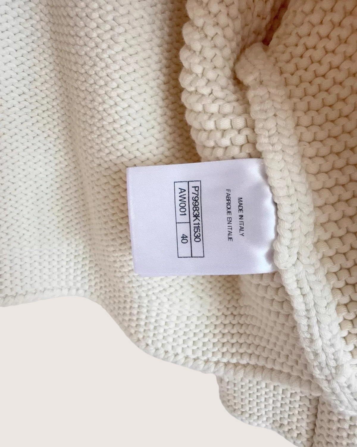 Chanel 25A Knit Cropped Cardigan - view 5