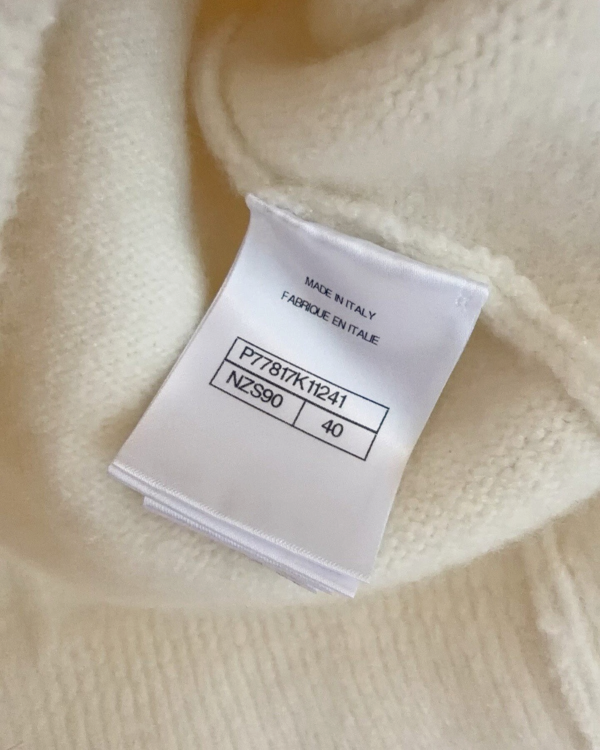 Chanel 24N Coco Neige Cashmere Cable Hooded Sweater White FR 40