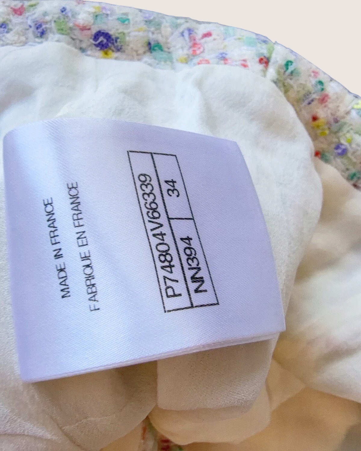 Chanel 23S Confetti Tweed Vest Beige/Ecru, Multicolor FR 34