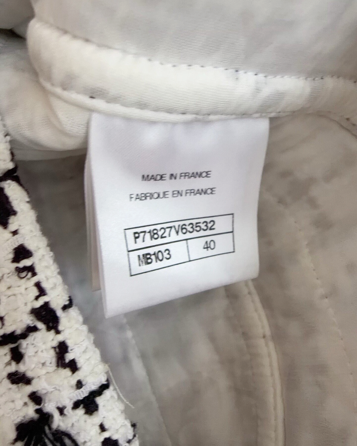 Chanel 22C Fringe Plaid Tweed Jacket White, Black FR 40