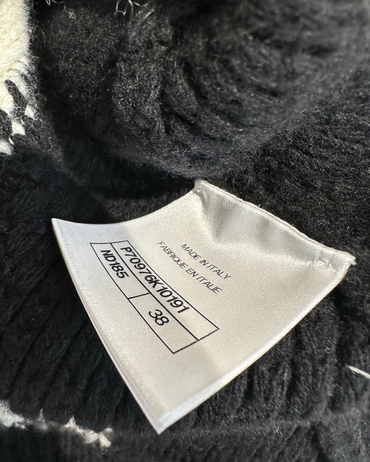 Chanel 21A Wool Puff-Sleeve Cable-Trim Sweater Black, White FR 38