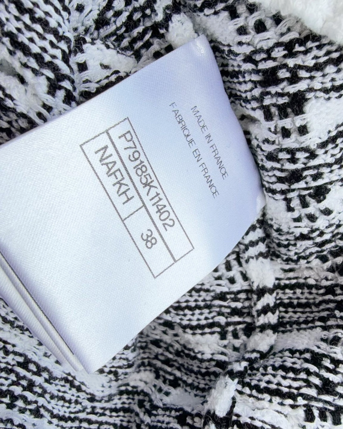 Chanel 25P Striped Cardigan Black, White FR 38