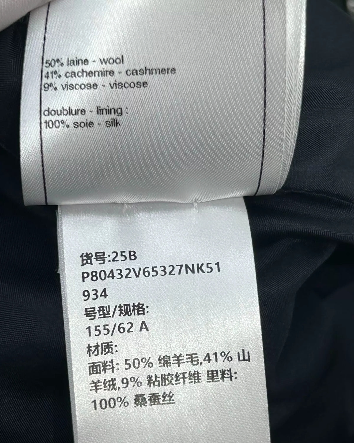 Chanel 25B Cashmere CC Heart-Pocket Shorts Navy FR 34