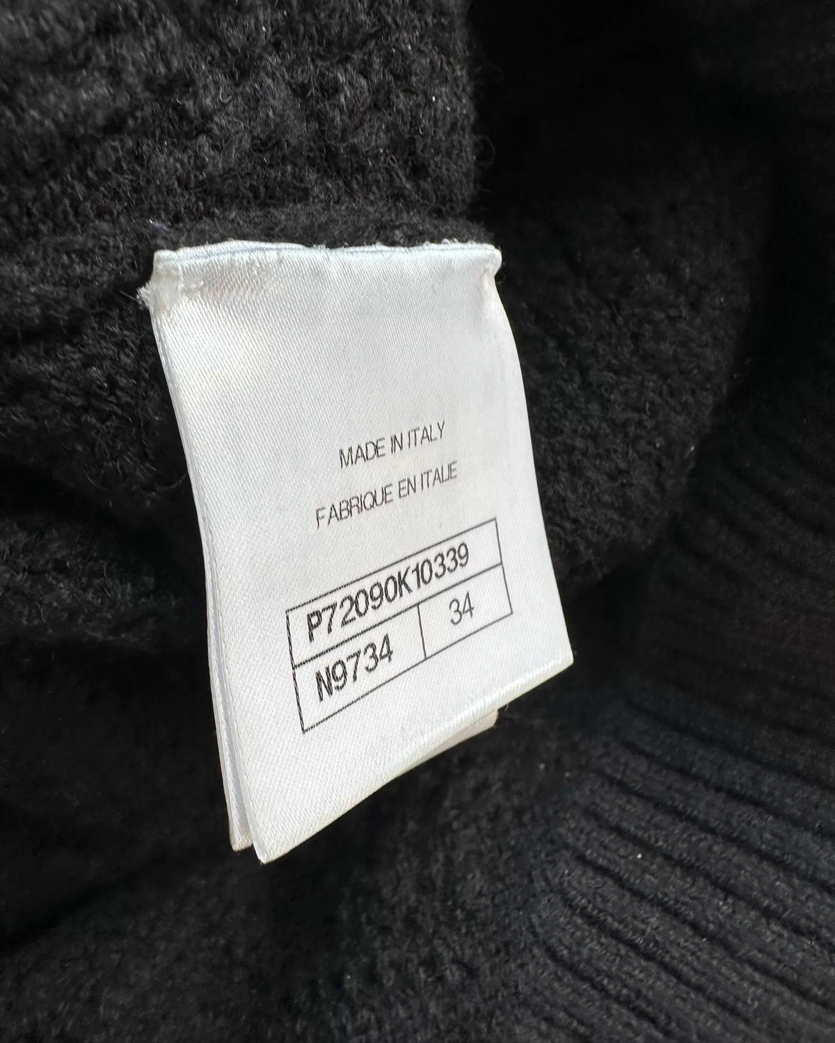 Chanel 22C CC Logo Sweater