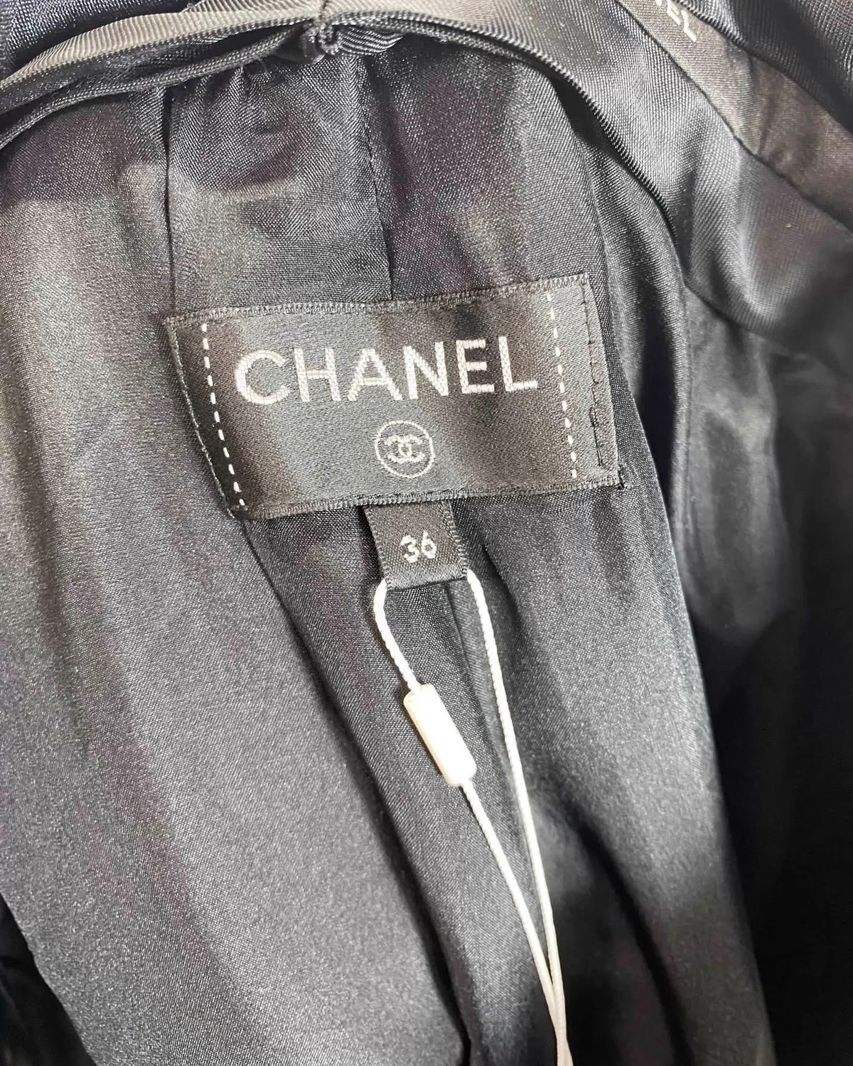 Chanel 19K Houndstooth Wide-Leg Tweed Trousers