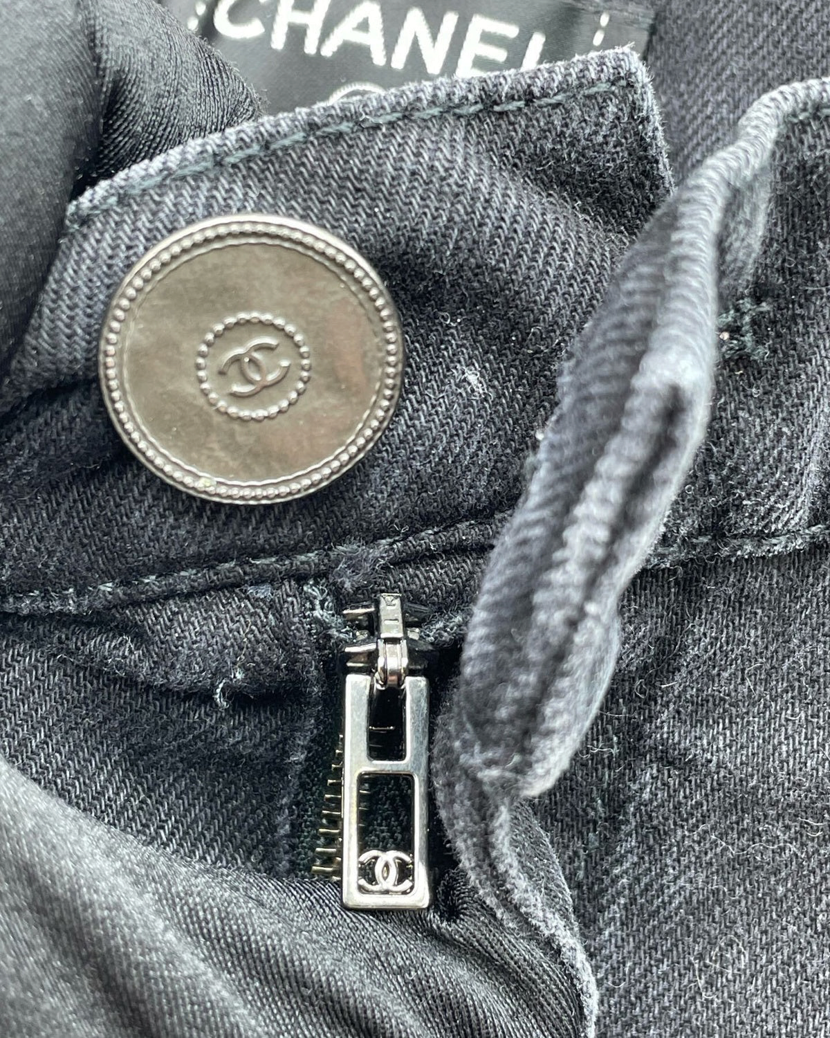 Chanel 18B Slim Denim Jeans