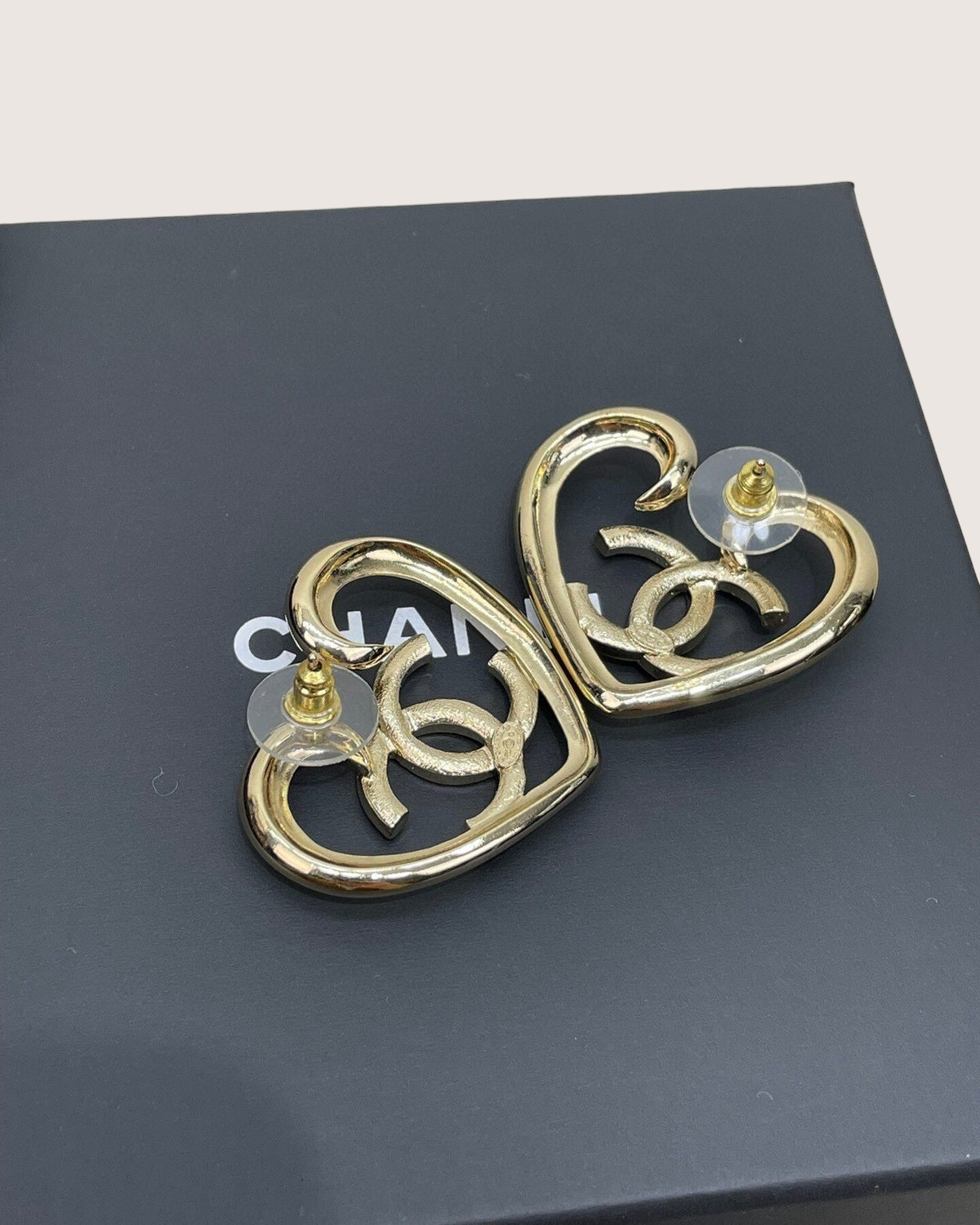 Chanel 23C Crystal Heart CC Earrings