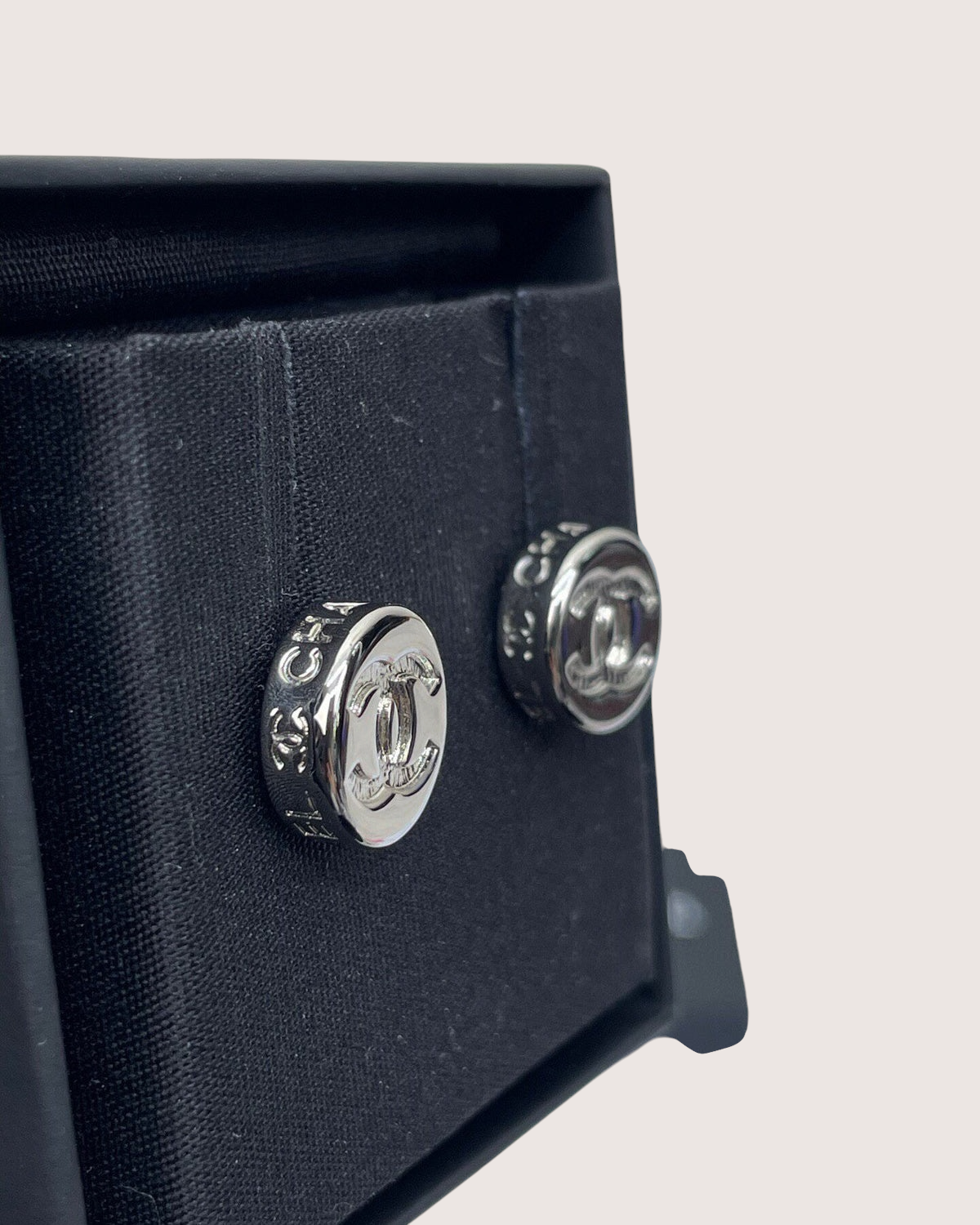 Chanel 25C CC Earrings