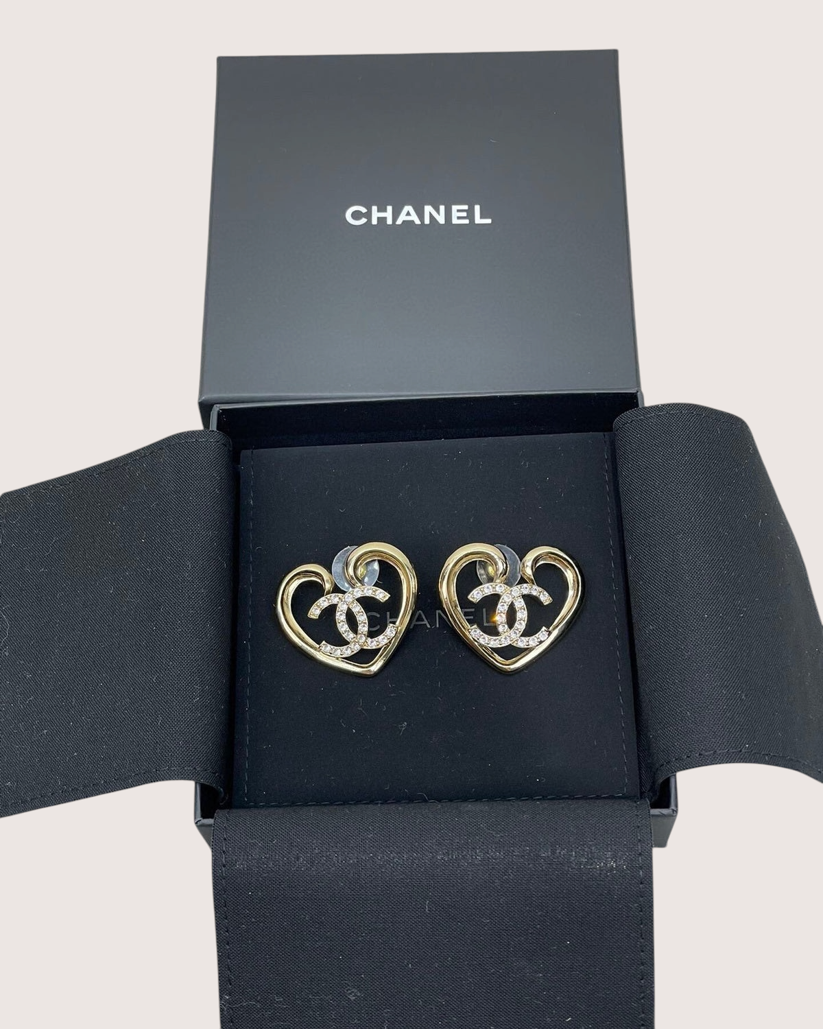 Chanel 23C Crystal Heart CC Earrings