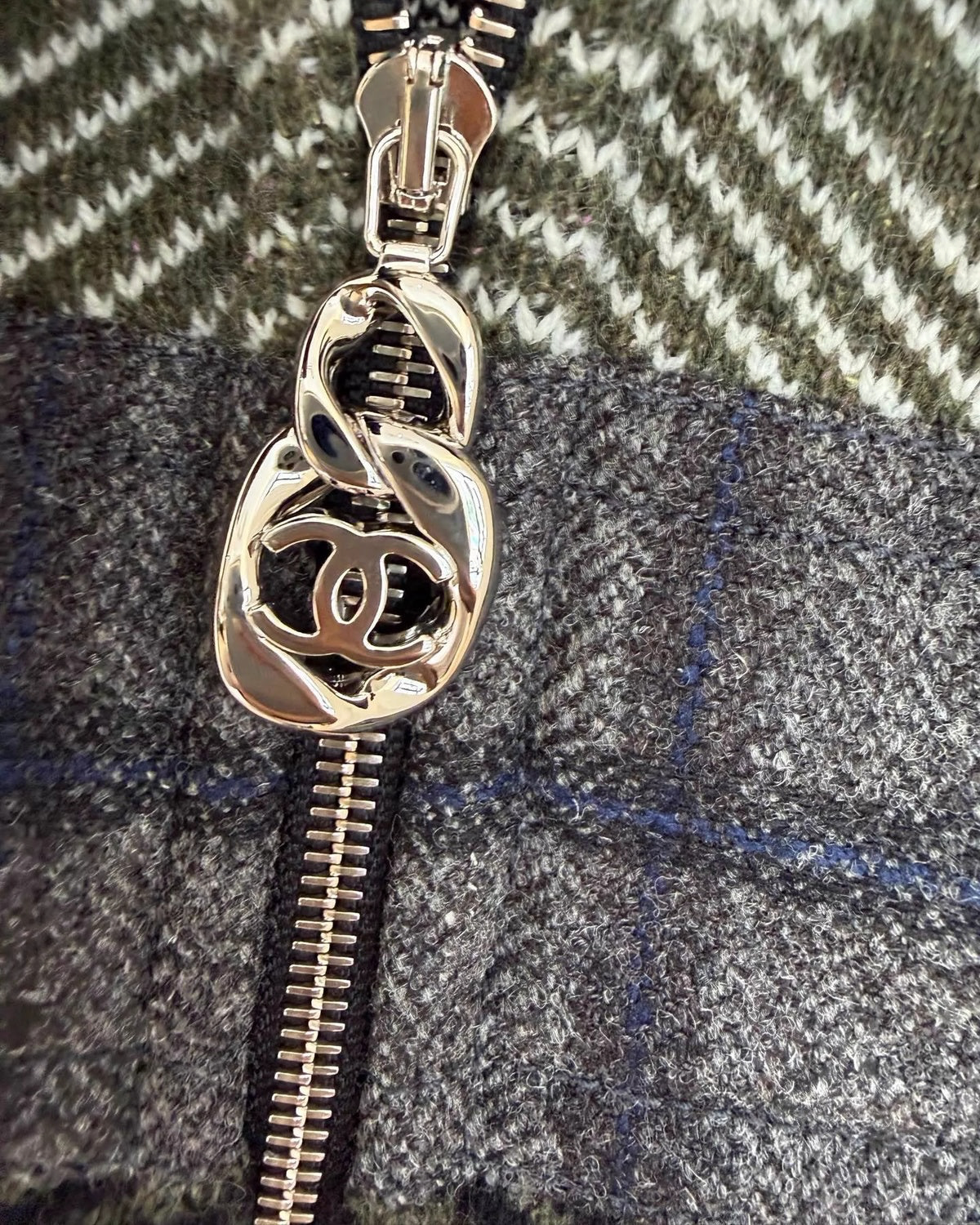 Chanel 24A Zip-Up Tweed Jacket