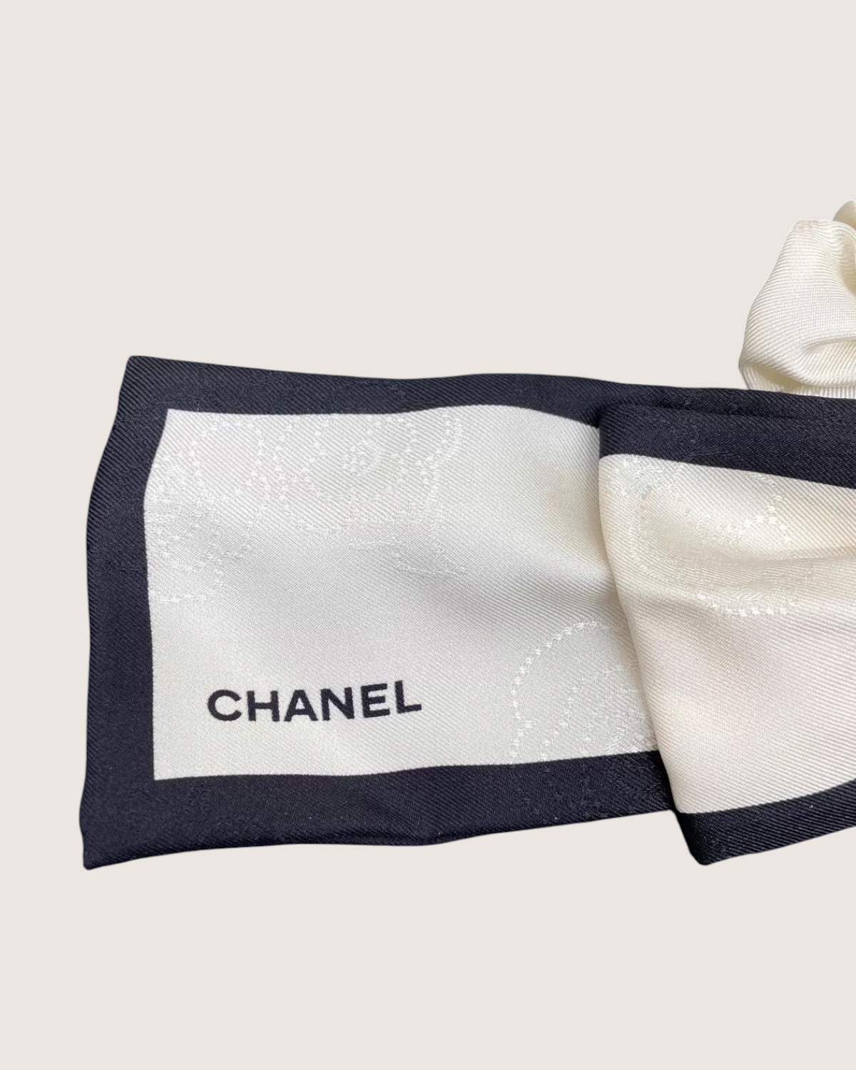 Chanel 21S Camellia Bow Hair Tie