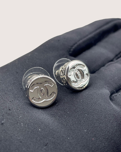 Chanel 25C CC Earrings