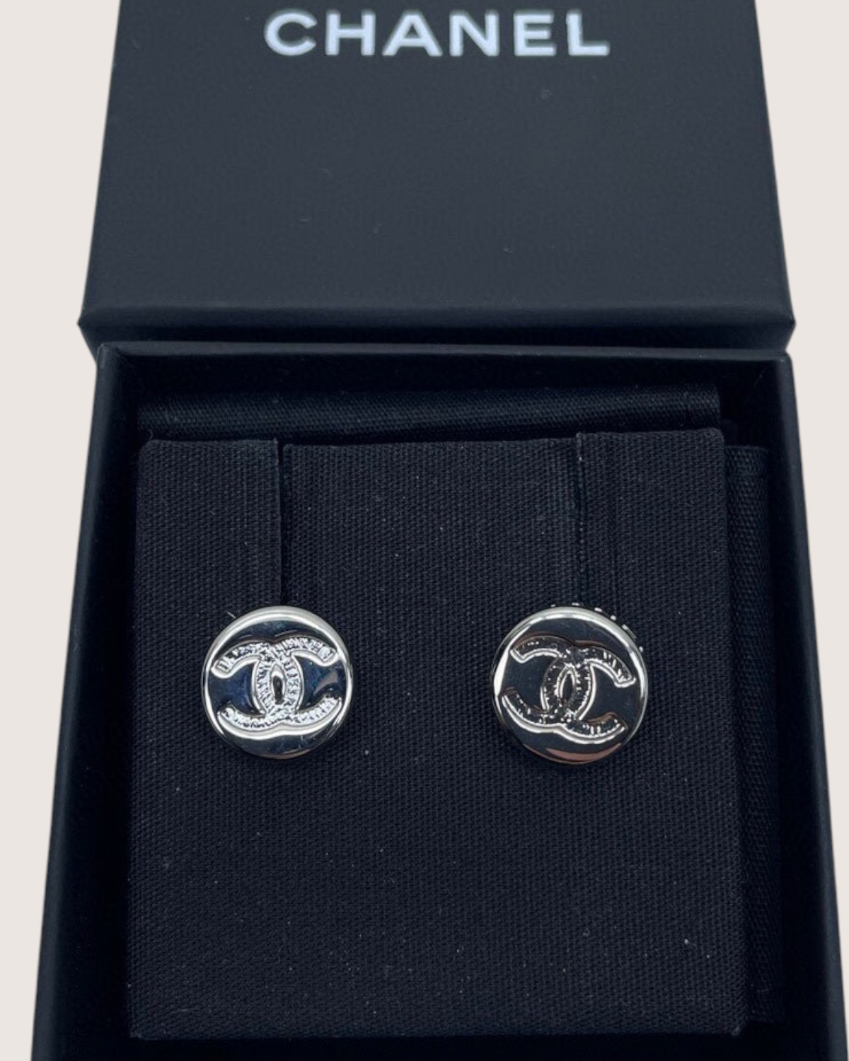 Chanel 25C CC Earrings