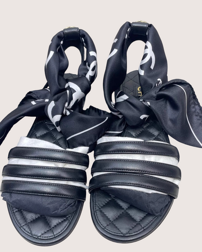 Chanel 26C Scarf Leather Sandals