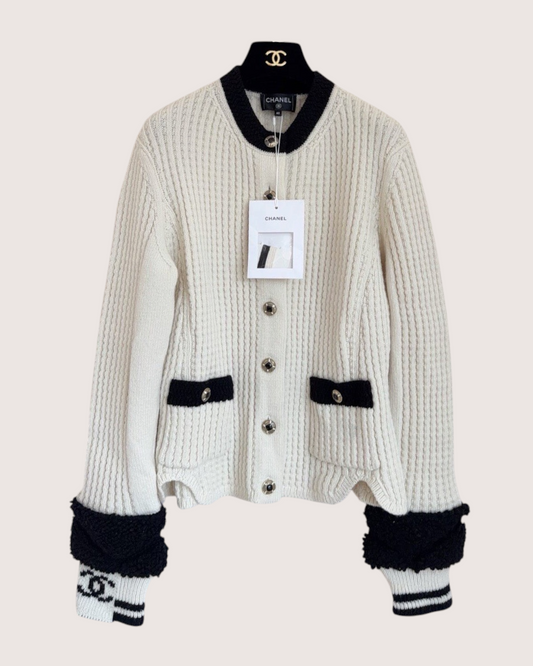Chanel 25N Coco Neige Wool Cardigan Beige/Ecru, Black FR 40