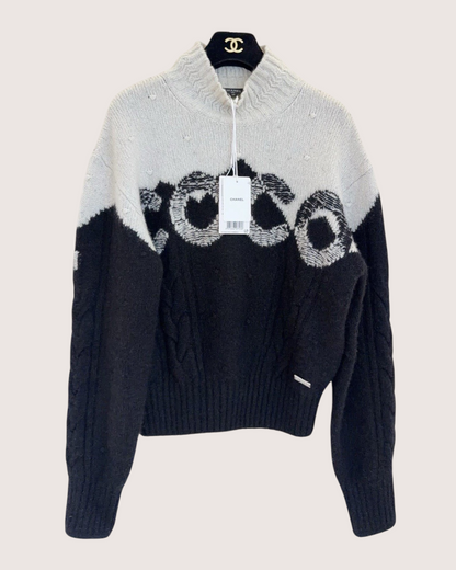 Chanel 21N Coco Neige Cashmere Coco Logo Mock-Neck Sweater Black, White FR 38
