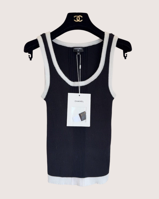 Chanel 25C Ribbed Contrast-Trim Top Black, White FR 34