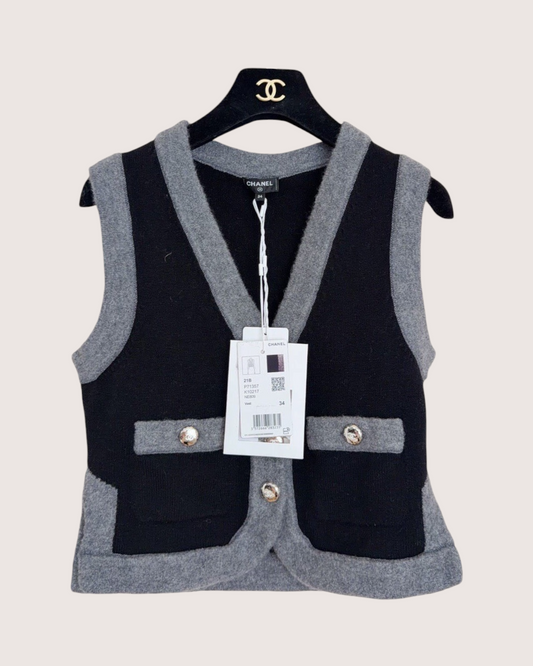 Chanel 21B Cashmere Two-Tone Vest Black, Grey FR 34
