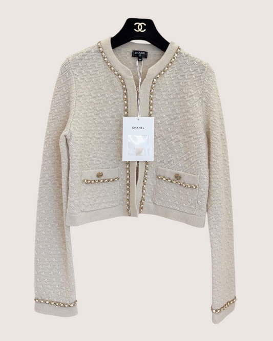 Chanel 23B Cashmere Chain-Trim Cardigan Beige/Ecru, Gold FR 34