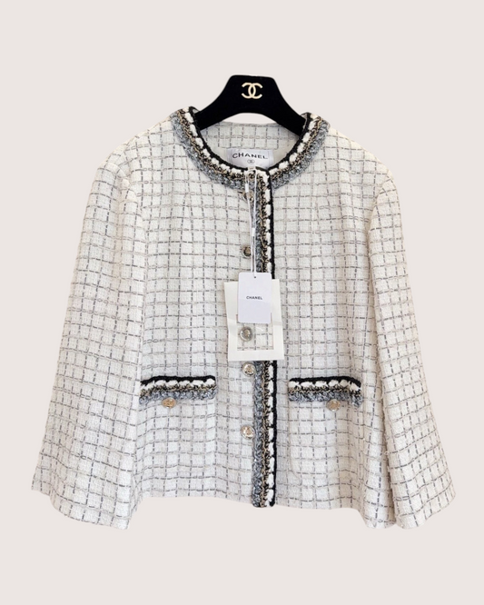 Chanel 25S Tweed Cropped Jacket Beige/Ecru, Black, Multicolor FR 40