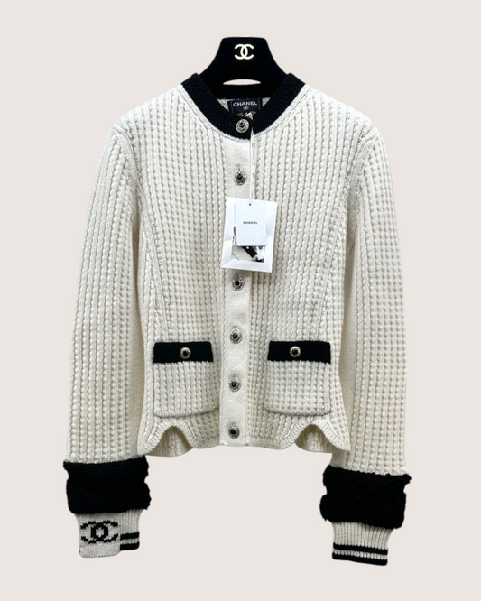 Chanel 25N Coco Neige Wool Cardigan White, Black FR 36