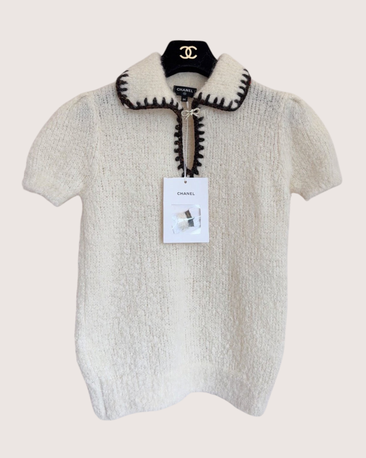 Chanel 25N Coco Neige Cashmere Blanket-Stitch Bow Short-Sleeve Sweater Beige/Ecru, Brown FR 34