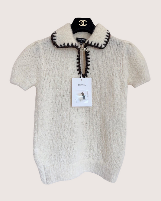Chanel 25N Coco Neige Cashmere Blanket-Stitch Bow Short-Sleeve Sweater Beige/Ecru, Brown FR 34