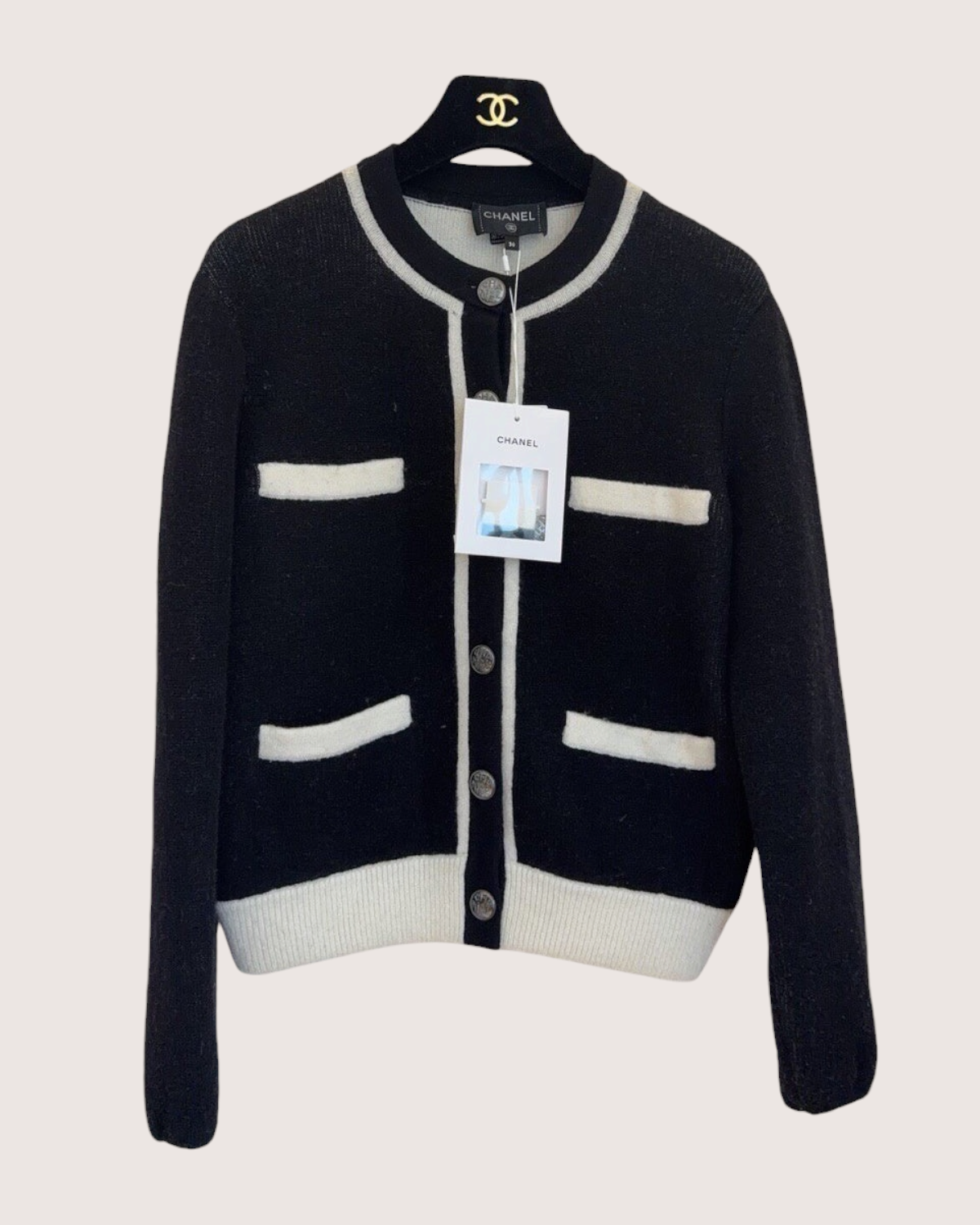 Chanel 21B Cashmere Contrast-Trim Four-Pocket Cardigan Black, Beige/Ecru FR 36