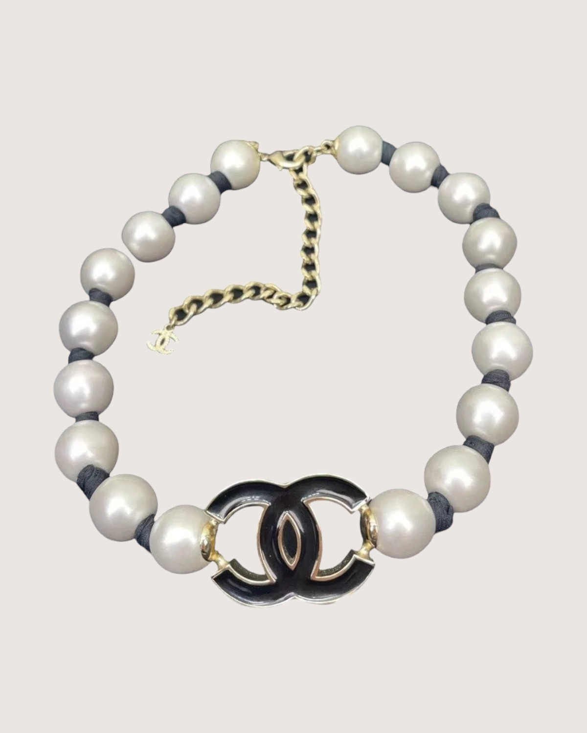 Chanel 25P CC Pearl Choker Necklace White ["One Size"]