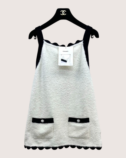 Chanel 26C Scalloped Pocket Top White, Black FR 36