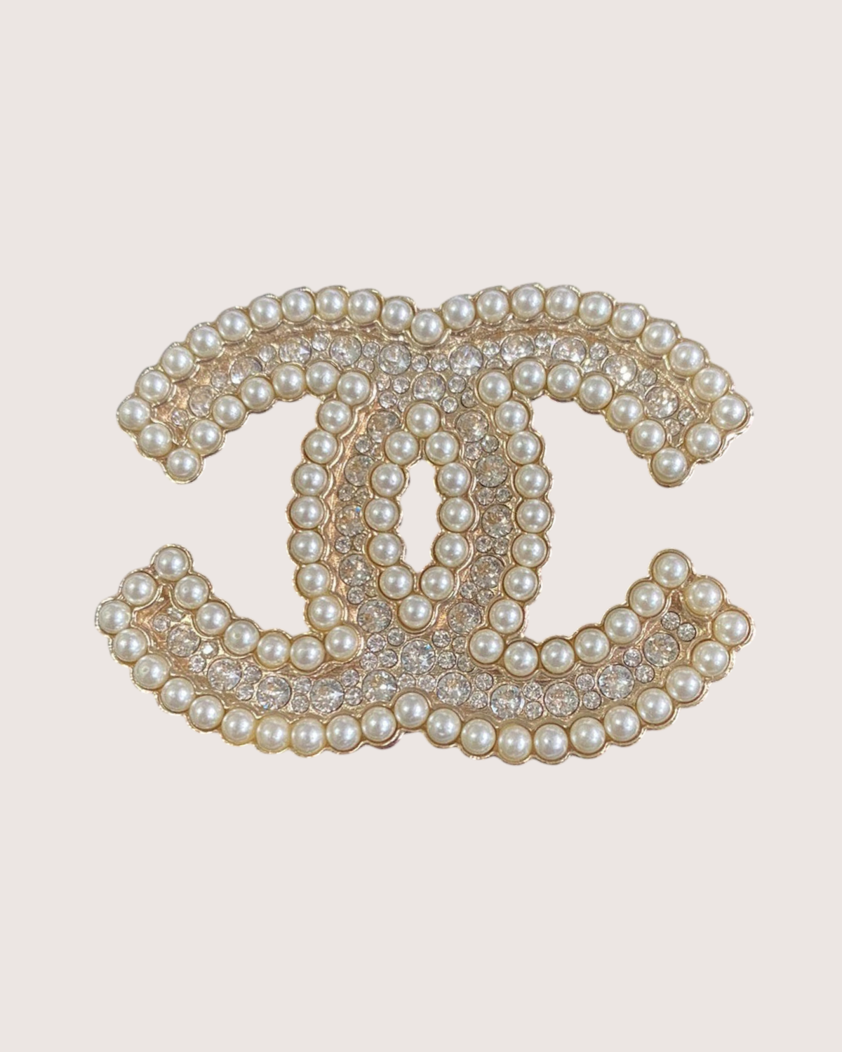 Chanel 21K Pearl Brooch One Size