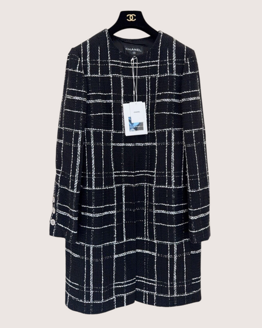 Chanel 23A Tweed Coat Black, White FR 42