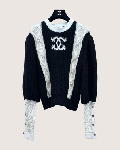 Chanel 21A CC Sweater Black, White FR 34