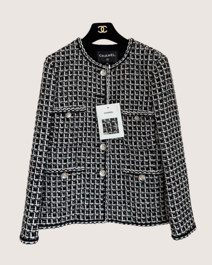 Chanel 25C Four-Pocket Tweed Jacket Black, White FR 40
