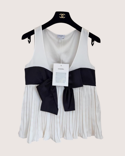 Chanel 25K Bow Silk Pleated Vest
