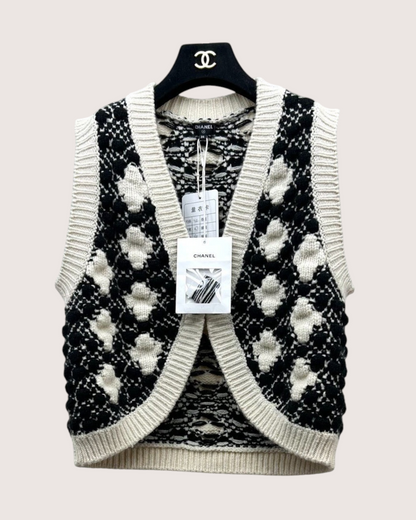 Chanel 21A Cashmere Floral Bobble-Stitch Vest Black, Beige/Ecru FR 34