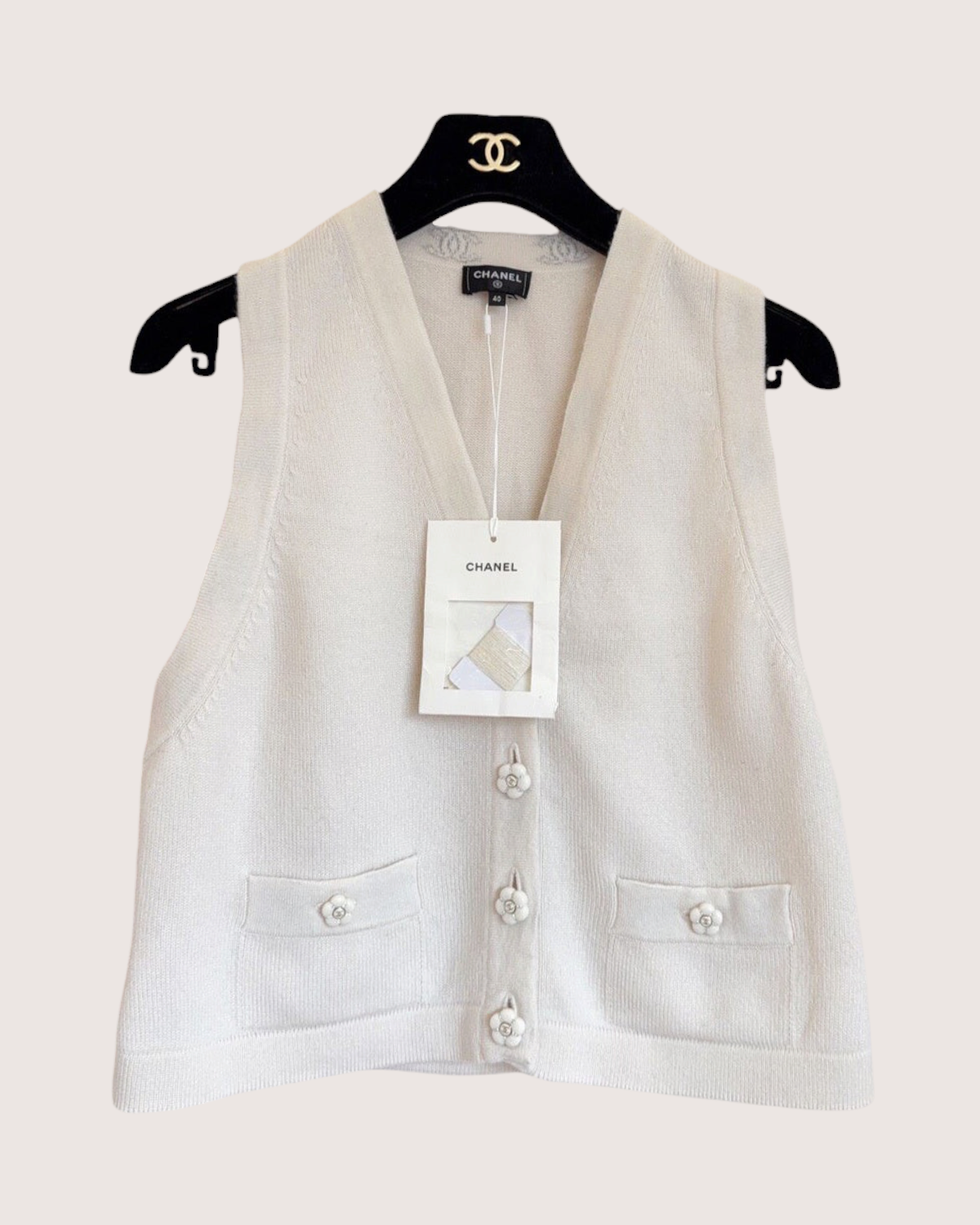 Chanel 23K Cashmere Camellia Vest Beige/Ecru FR 40