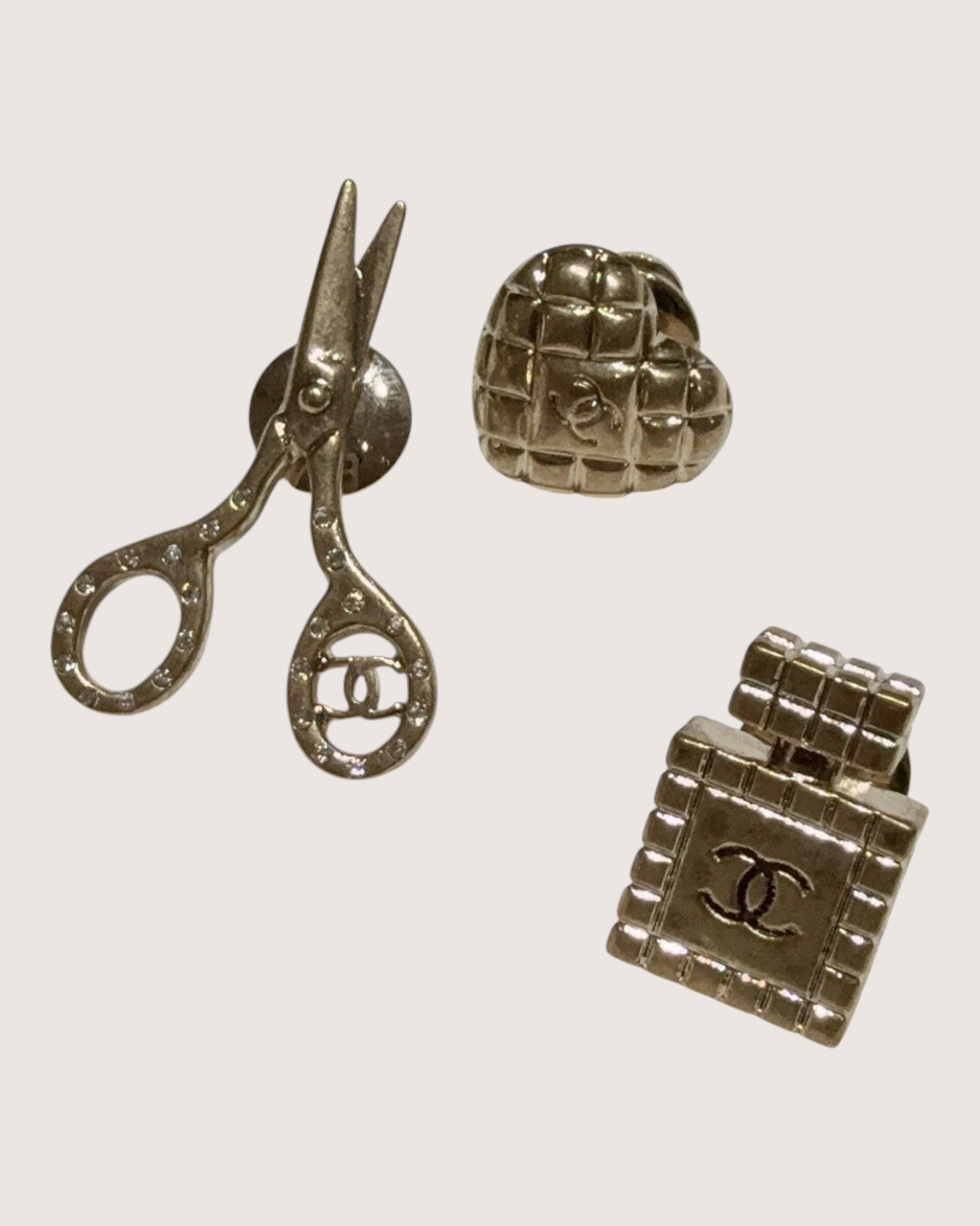 Chanel 21P Three-Piece Charm Brooch Gold One Size