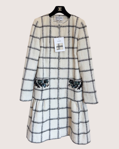 Chanel 22K Embroidered Windowpane Tweed Coat Beige/Ecru, Black FR 38