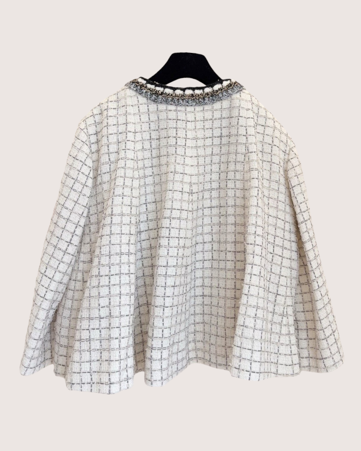 Chanel 25S Tweed Cropped Jacket Beige/Ecru, Black, Multicolor FR 40
