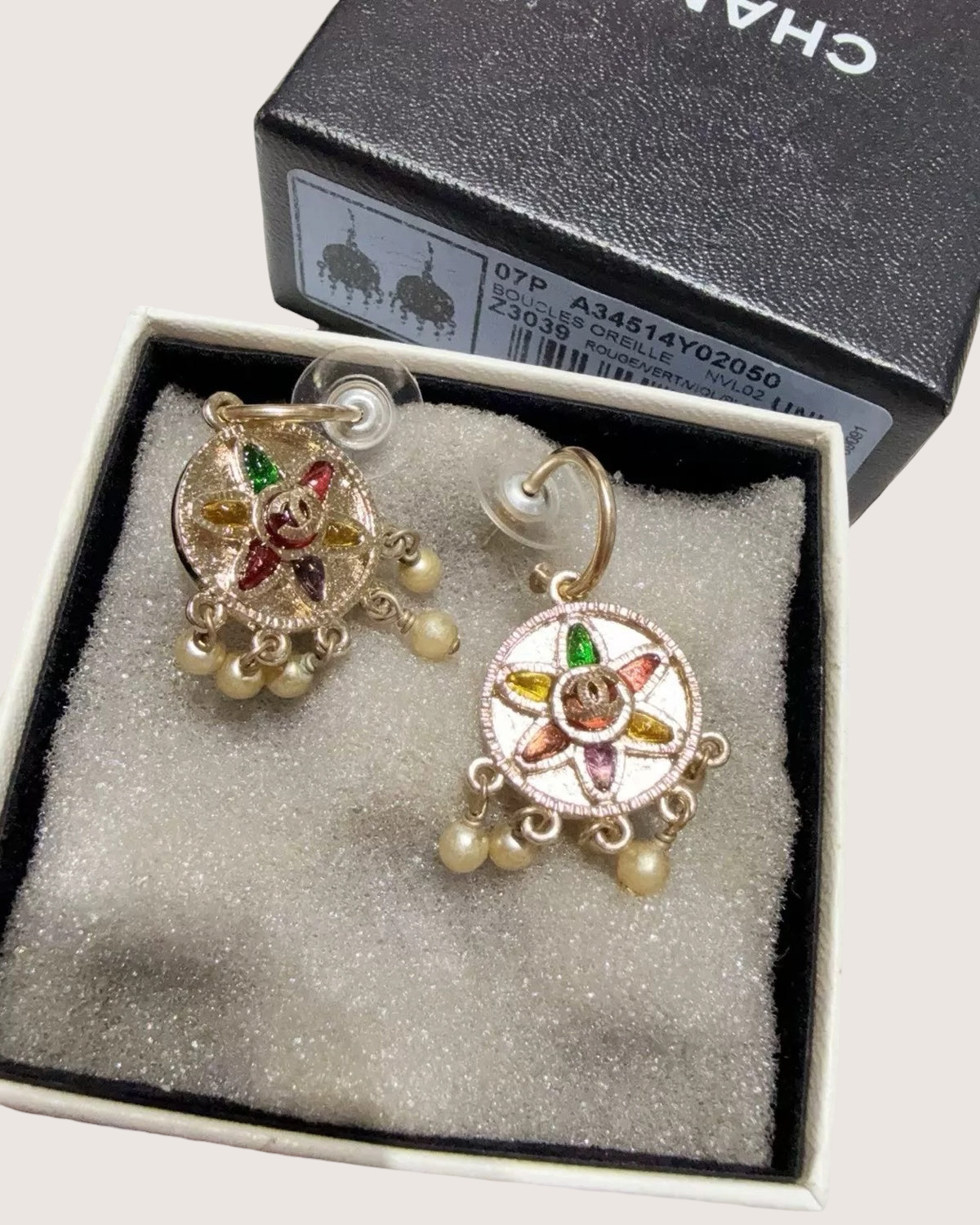 Chanel 07P Gripoix Medallion Earrings Gold, Beige/Ecru, Multicolor One Size
