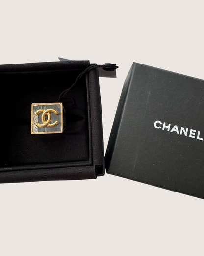 Chanel 23S Clear Acrylic CC Ring Gold, White One Size