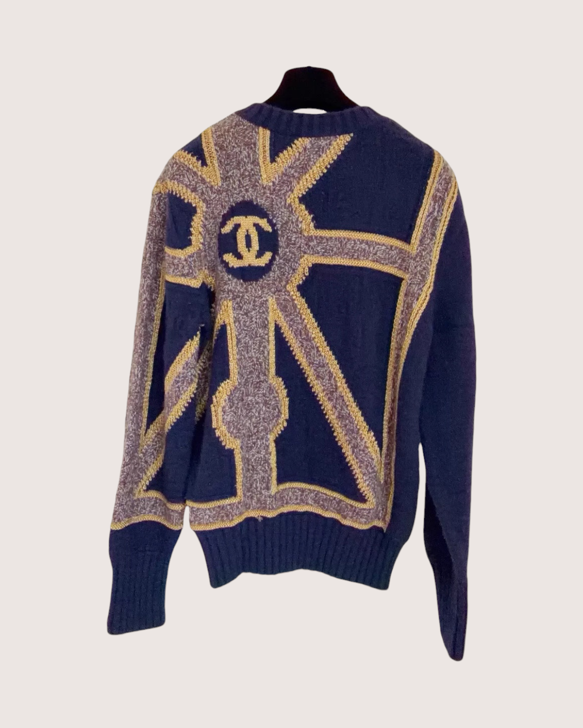 Chanel 21A CC Logo Cashmere Sweater