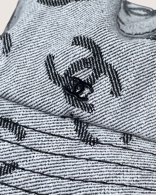 Chanel 22K CC Logo Denim Bucket Hat Grey FR 38 - view 2