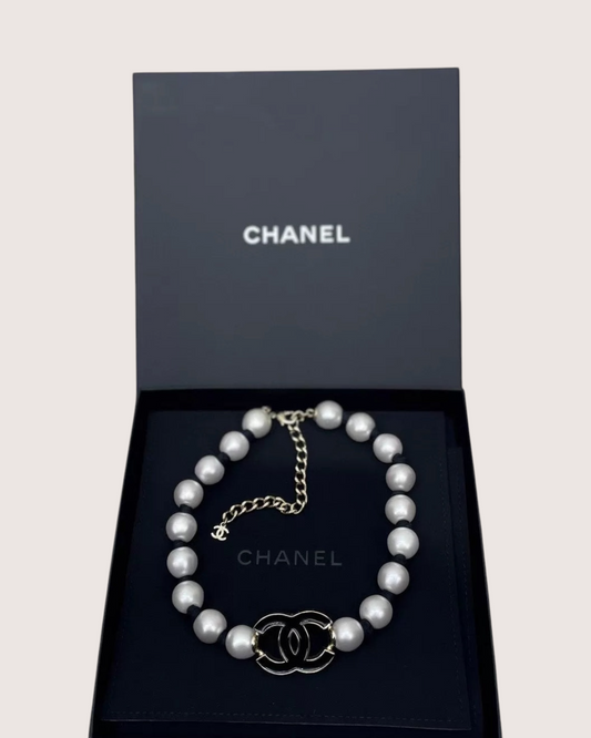 Chanel 25P CC Pearl Choker Necklace White ["One Size"] - view 2