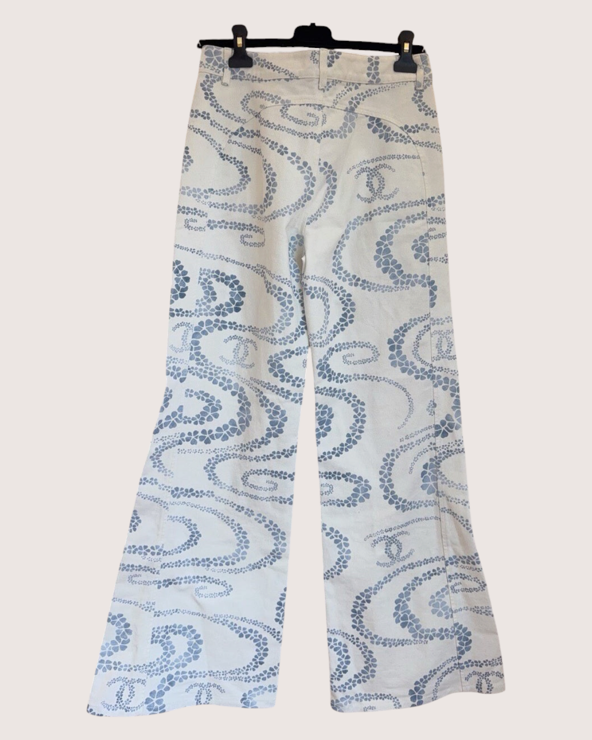 Chanel 25M Coco Beach CC-Print Flare Denim Jeans Beige/Ecru, Blue FR 38