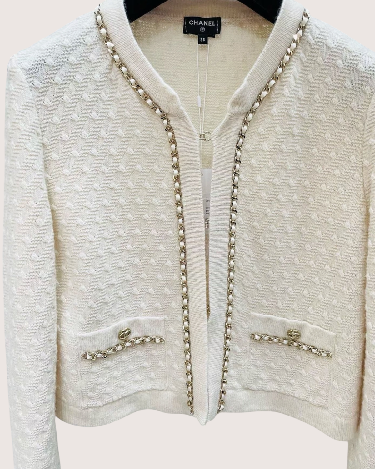 Chanel 23B Cashmere Cropped Chain-Trim Cardigan Beige/Ecru FR 38